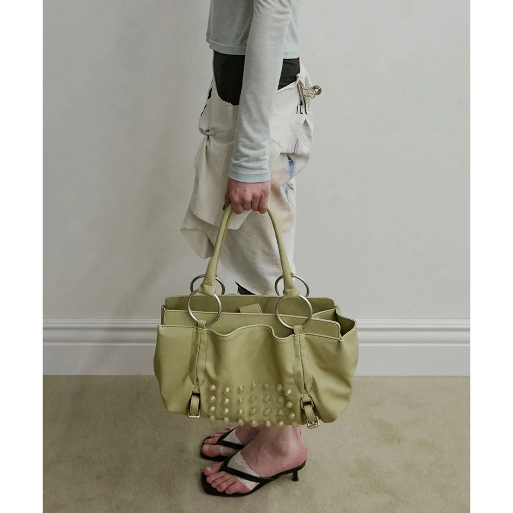 Sculptor Metal Stud Tote Bag ของแท้จากช็อปเกาหลี✔️ Pre-order กระเป๋า Tote หมุดโลหะ