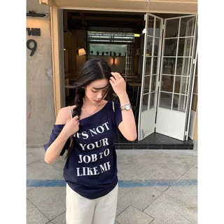 KKS✨พร้อมส่ง✨เสื้อปาดไหล่ แฟชั่นเกาหลีผู้หญิง ทรงหลวม เนื้อผ้านิ่ม สาวอวบใส่ได้ ผ้าคอตอน ใส่สบาย