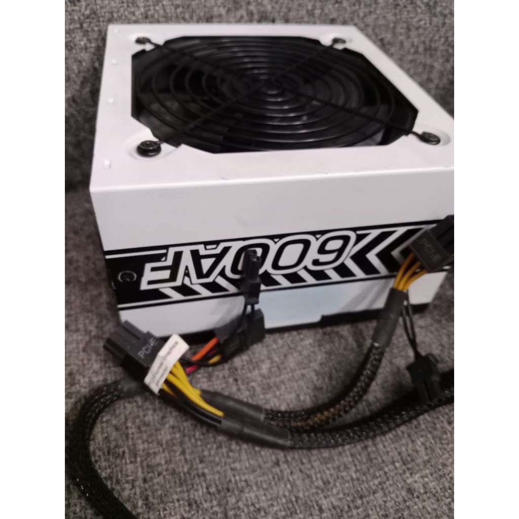 power supply RAIDMAX 600AF 600W 80+Bronzeมีปุ่มปรับรอบพัดลมช้าเร็ว