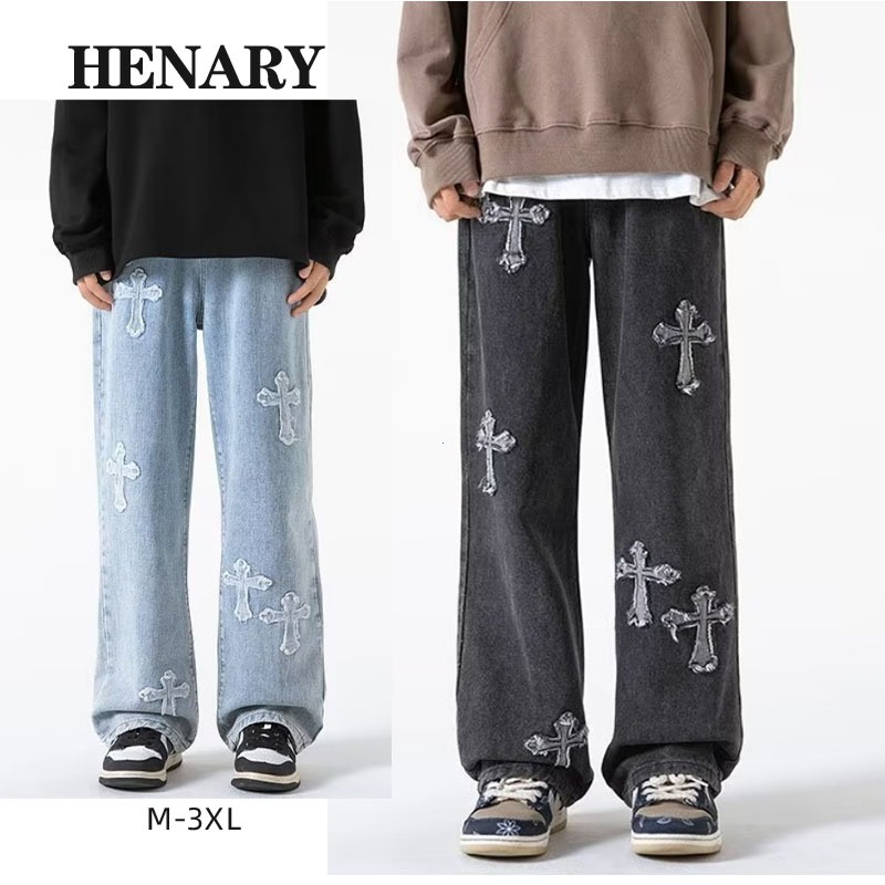 Henary กางเกงยีนส์ผู้ชาย อเมริกันวินเทจ ปักลาย ยาวแบน สไตล์ง่ายสวม ทันสมัย M-3XL