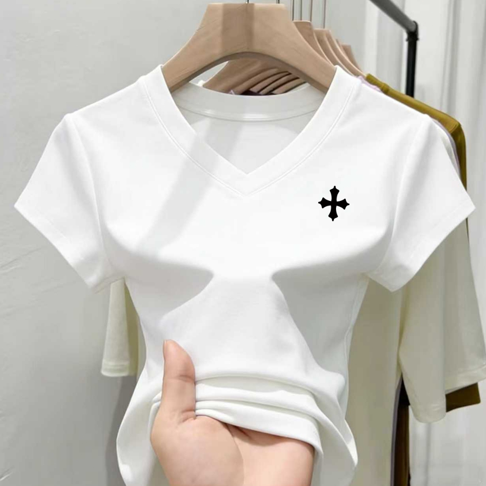 เสื้อทรงเข้ารูปคอวีสไตล์เกาหลีสุดหวาน มี 5 สีให้เลือก (ไซส์ M-3XL) เสื้อคอวีทรงเซ็กซี่และน่ารัก