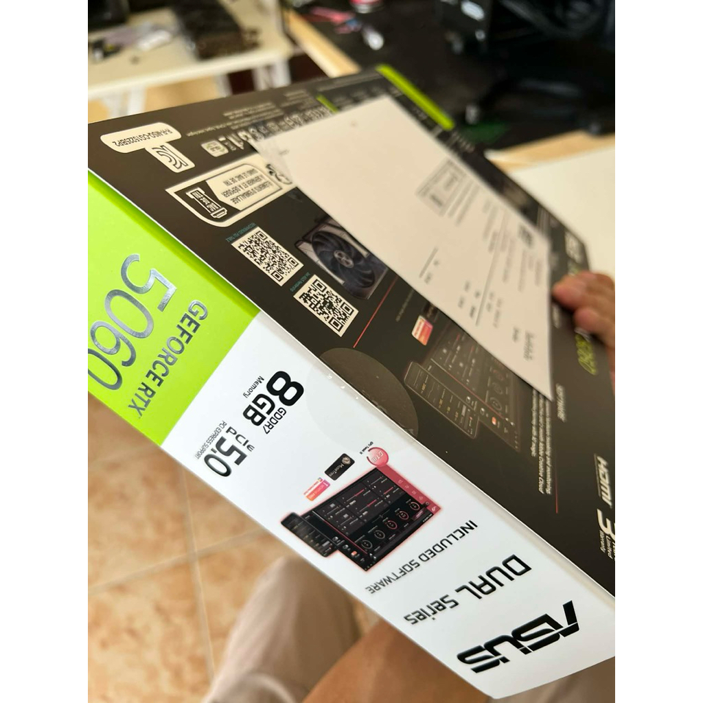 ขายการ์ดจอ Asus RTX 5060  สภาพสวยๆ ประกัน  3 ปี