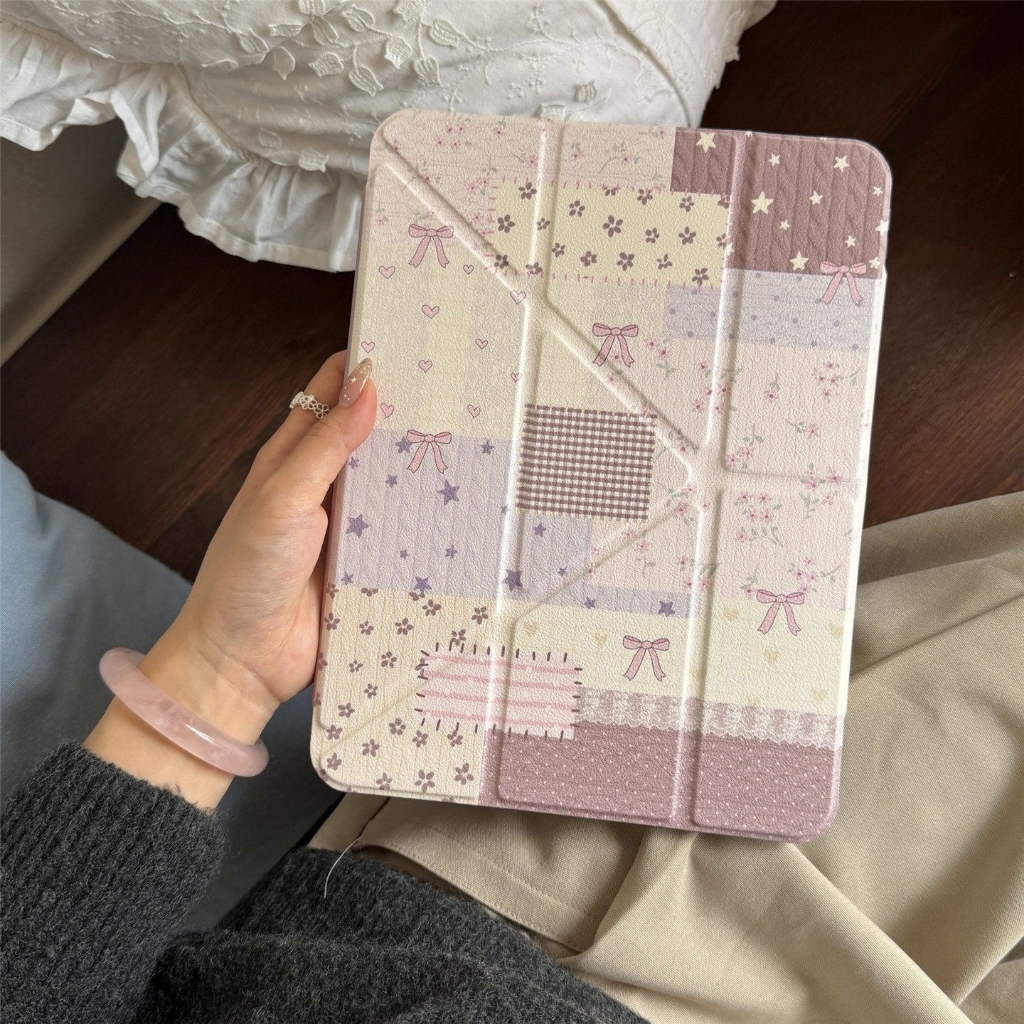 จัดส่งภายใน24ชั่วโมง เคสiPad พับรูปตัว Y การ์ตูน bow tie Gen12 Air8 13 Pro11 Gen11 floral caseipad