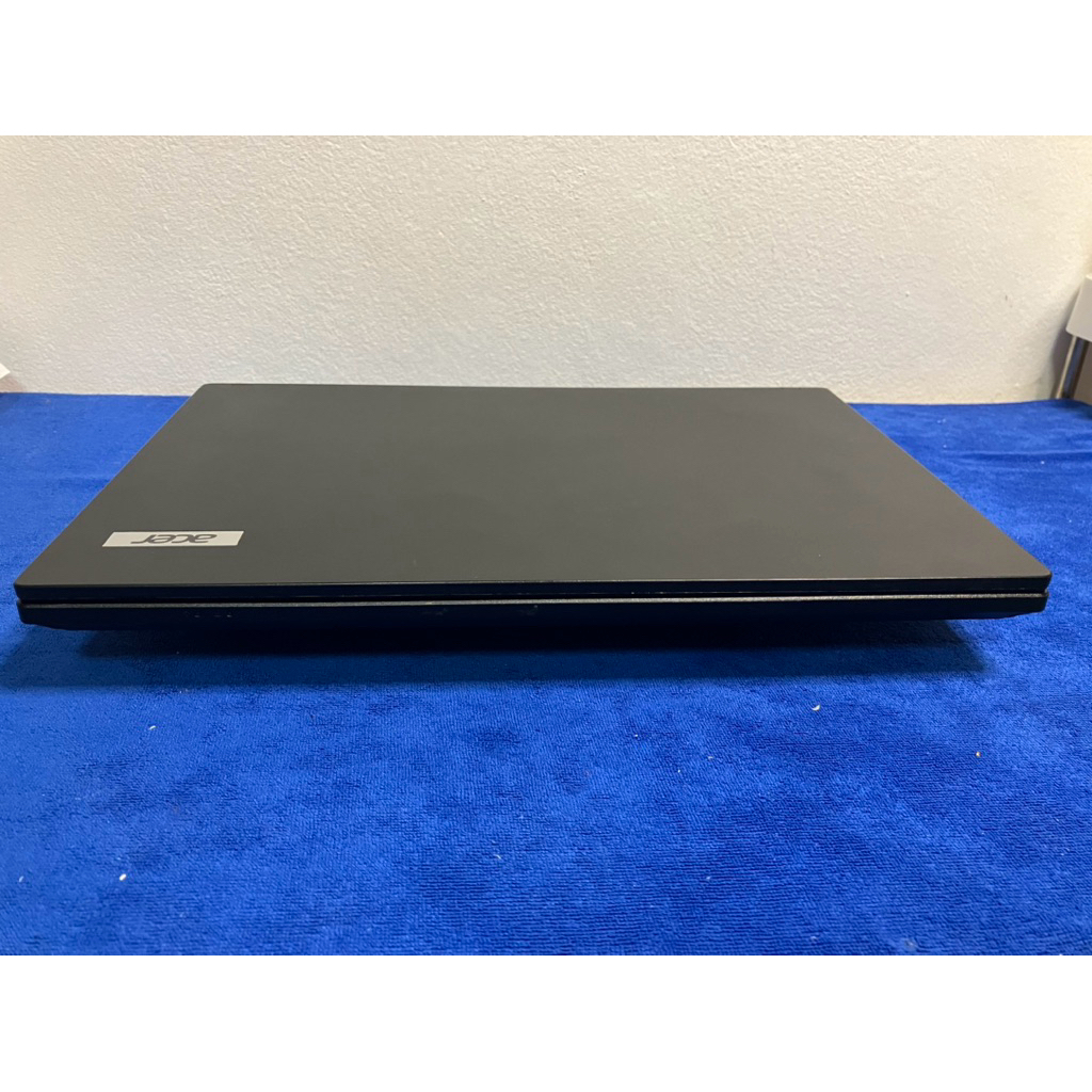 Acer TravelMate Core i7 8550u Windows 11 Pro