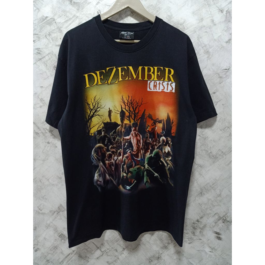 Dezember เสื้อวงไทยมือสอง