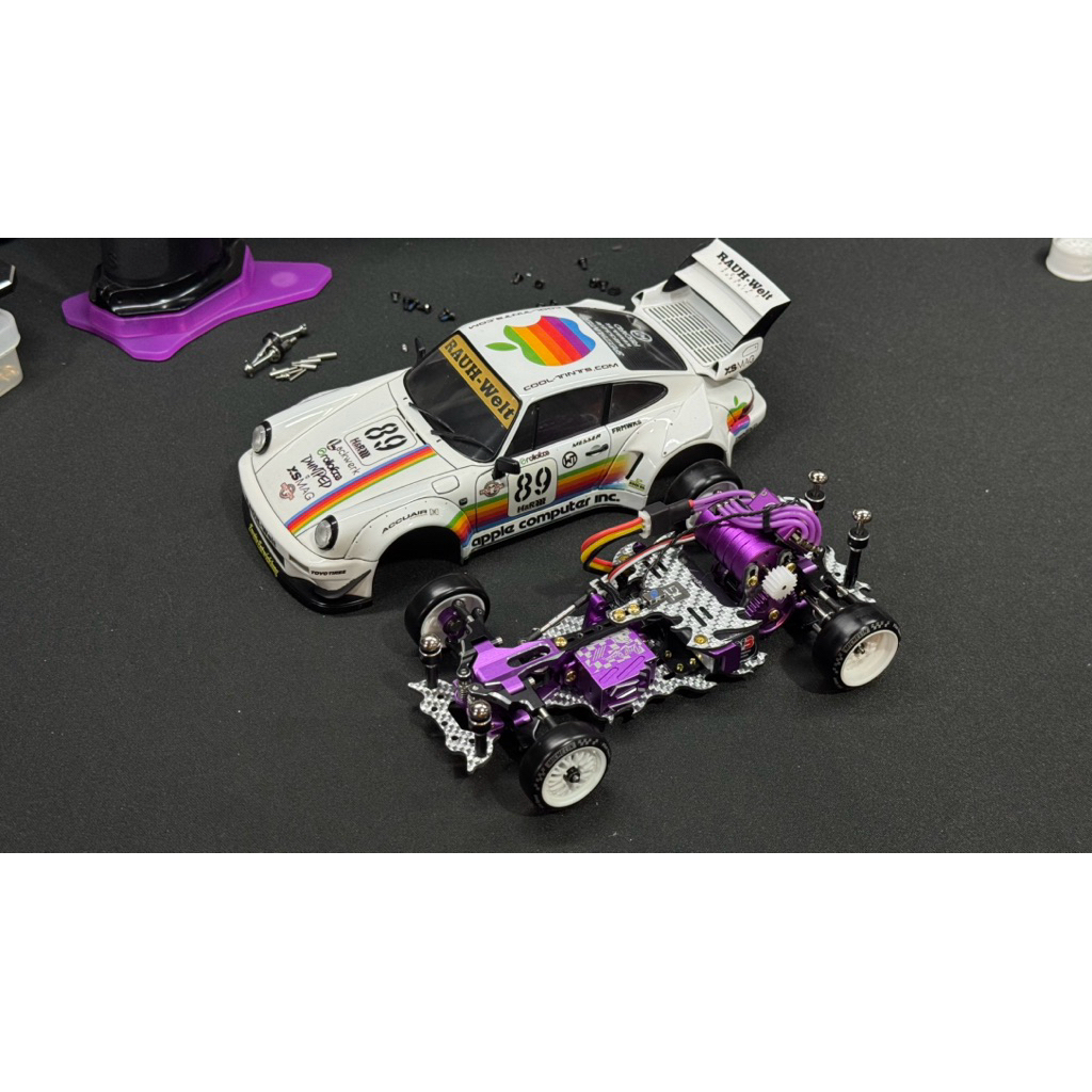 ชุดพร้อมเล่น รถบังคับดริฟท์ 1/24 TG Racing Standard 911 RWB ชุดไฟ Swave E3C