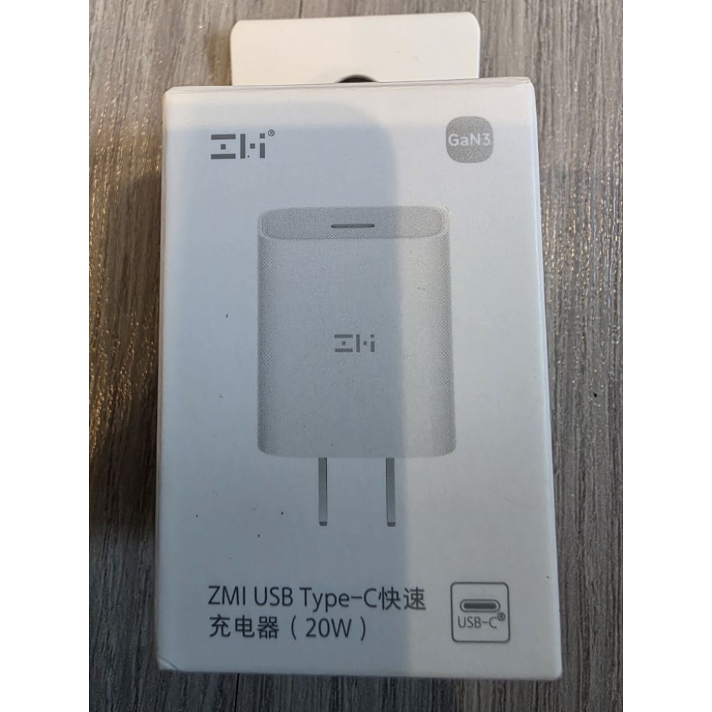 มือ 2 adapte 20w r  type c ยี่ห้อ zmi