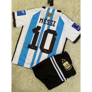 ชุดฟุตบอลเด็กสีฟ้าขาวสกรีนรูปเมสชี่เบอร์10ชื่อMESSIเสื้อ+กางเกง