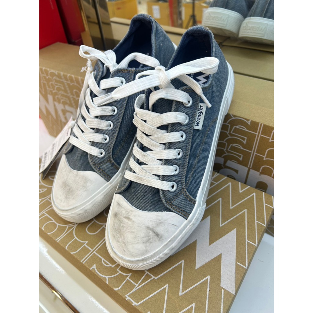 รองเท้าผ้าใบยีนส์ Wrangler รุ่นคลาสสิก | Denim Sneakers ทรงเท่ ใส่สบาย แมทช์ง่าย