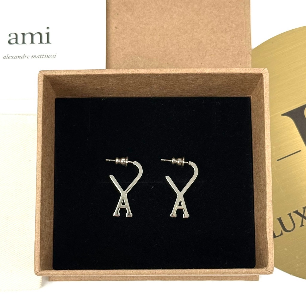 ต่างหู AMI Paris small Ami de Coeur hoop earrings ของแท้ 100%