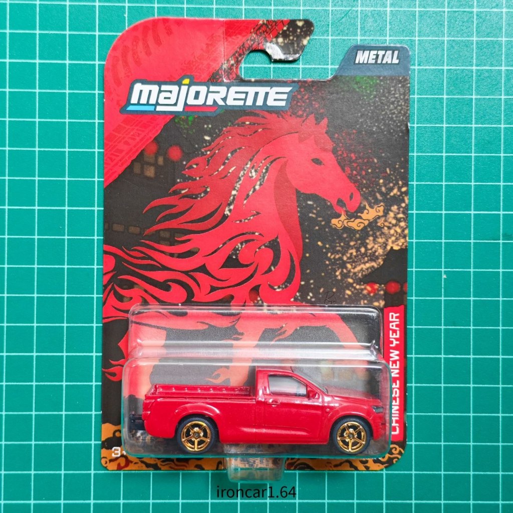 โมเดลรถ majorette Isuzu dmax รถกระบะ สีแดง