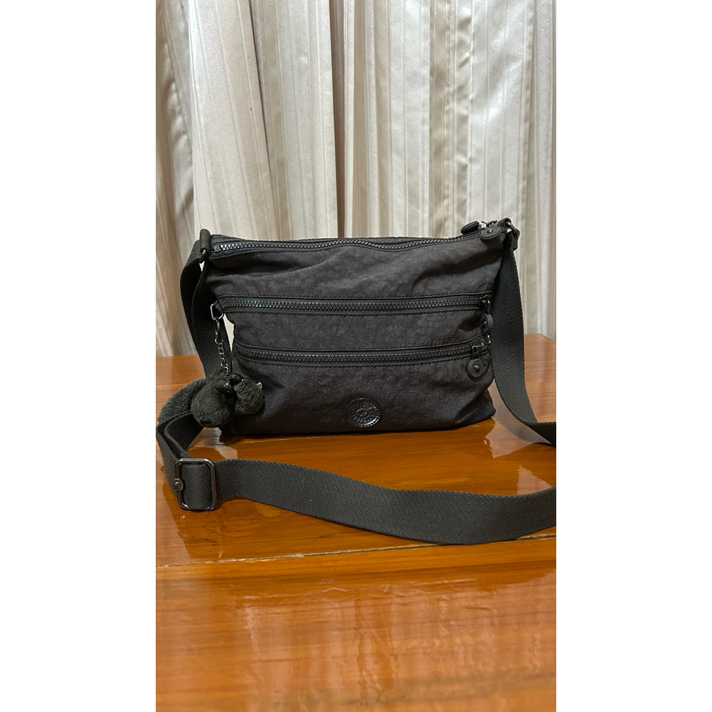 กระเป๋าสะพายKipling งานแท้มือสอง