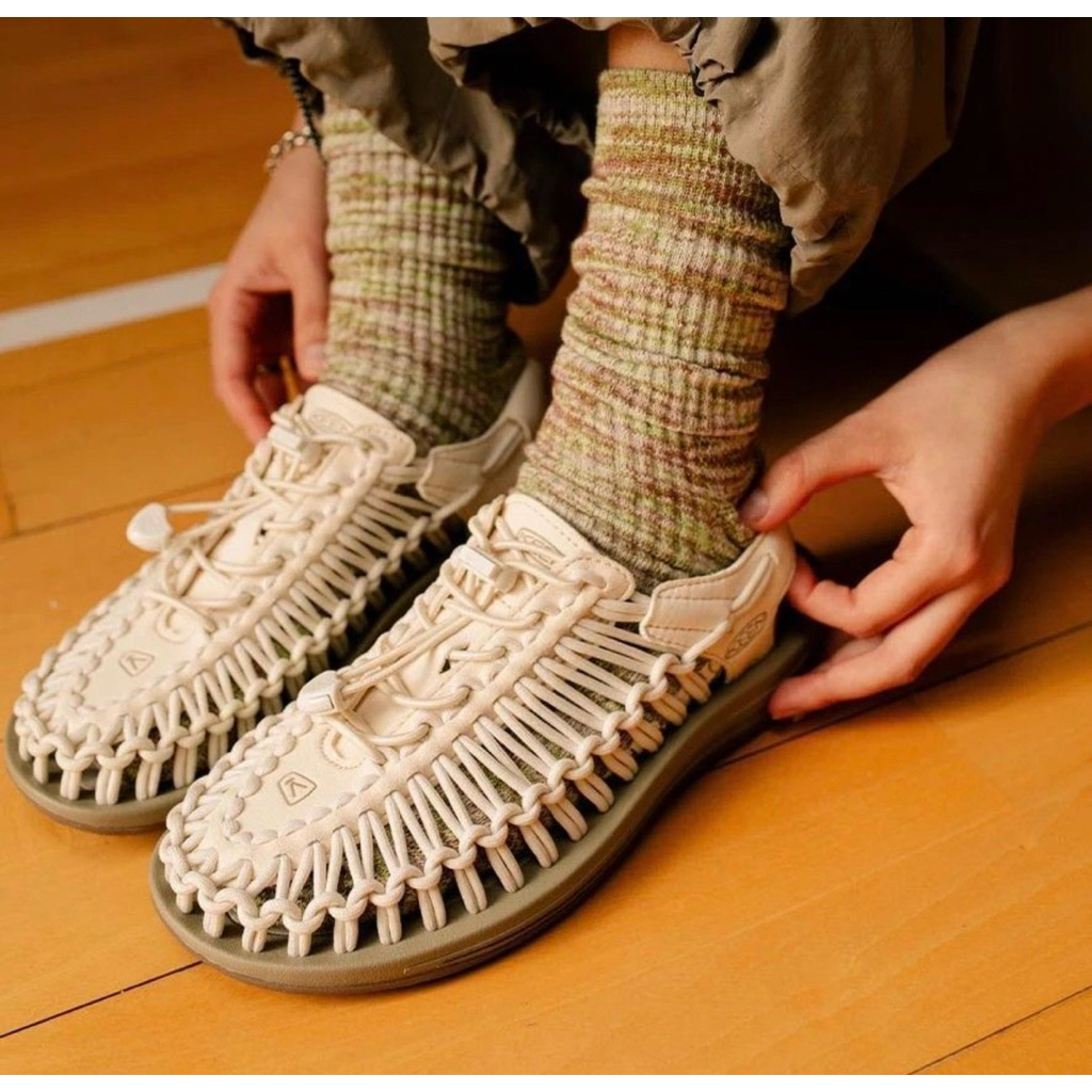 พร้อมส่ง‼️Keen รองเท้ารัดส้นถักเชือก สบายเท้า ส่งไวค่ะ