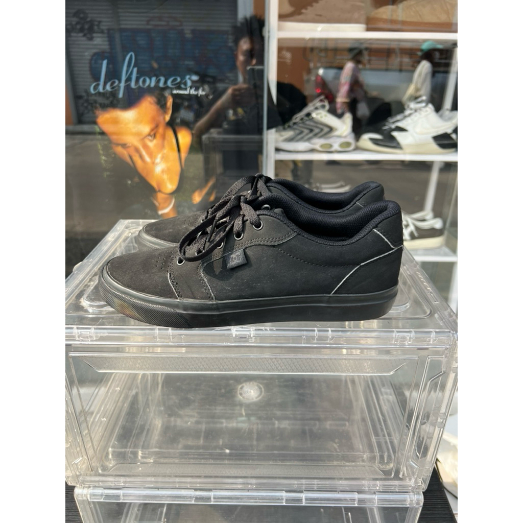 DC shoes แบรนด์ลิขสิทธิ์แท้