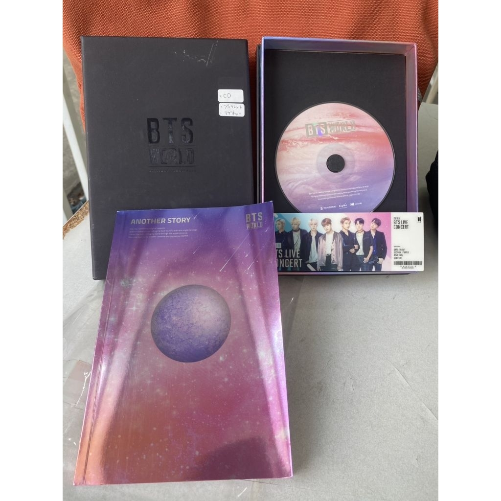 ของสะสมศิลปิน​BTS​ World​