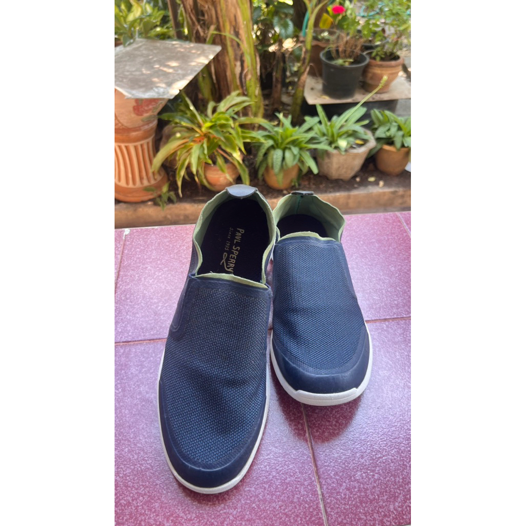 รองเท้าลำลอง  sperry