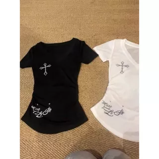 เสื้อยืดแขนสั้นผู้หญิง สไตล์อเมริกัน ฤดูร้อน 2026 เนื้อผ้าบางเบา โปร่งเล็กน้อย พิมพ์ลาย เข้ารูปช่วงเอว ช่วยให้ดูผอมเพรีย