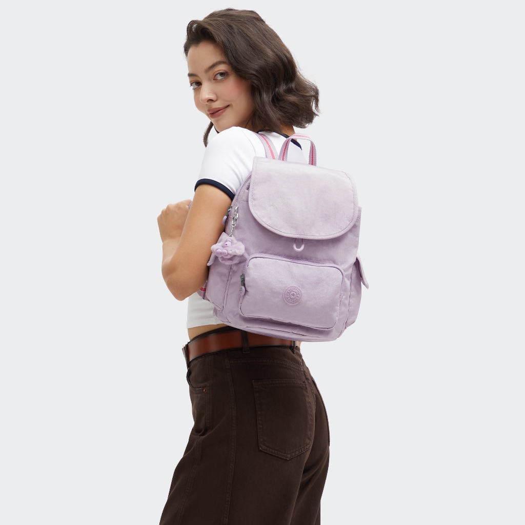 KIPLING حقيبة ظهر CITY PACK S — ليلكي لامع