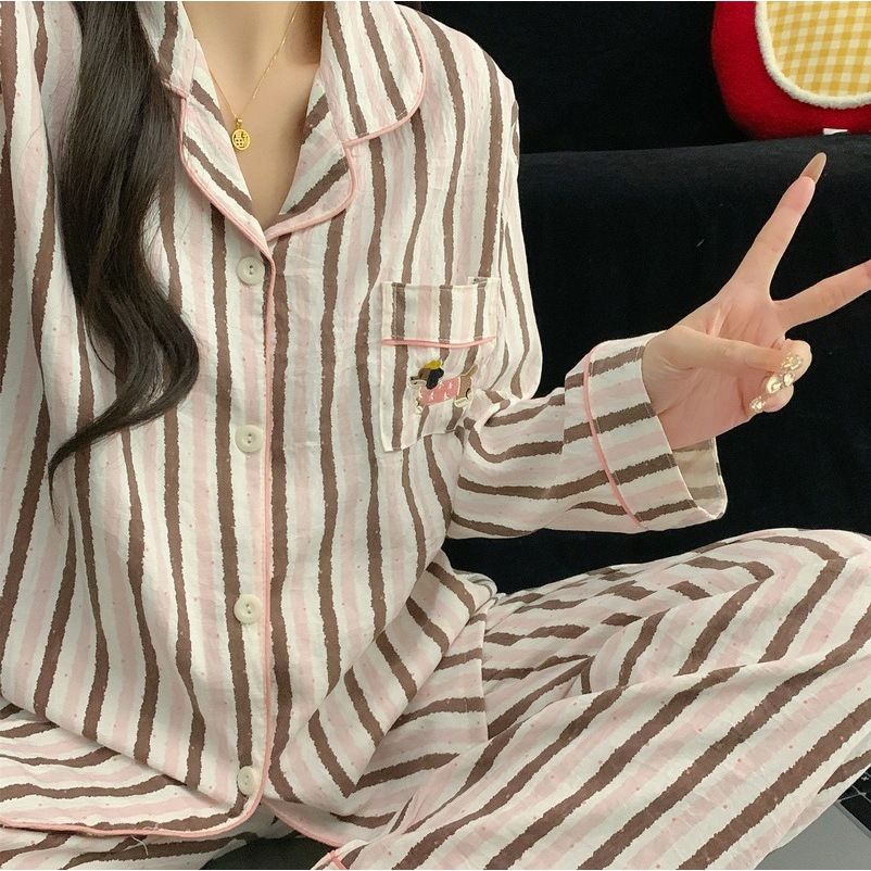 ชุดนอน (พร้อมส่ง) เนื้อผ้าบางเบาใส่สบายไม่ร้อน ผ้านุ่มขนาด Free Size ผ้าไหมญี่ปุ่นยอดฮิต แขนยาว+ขายาว