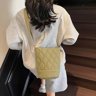 (B-2910)🔥พร้อมส่ง กระเป๋าสะพายข้าง เรียบง่าย แฟชั่นมาใหม่ ฮิตมากตอนนี้ แฟชั่นฤดูใบไม้ผลิ มีซิป 5สี