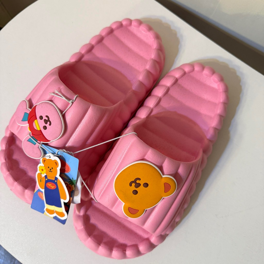 wiggle wiggle x miniso รองเท้าของแท้ พร้อมส่ง