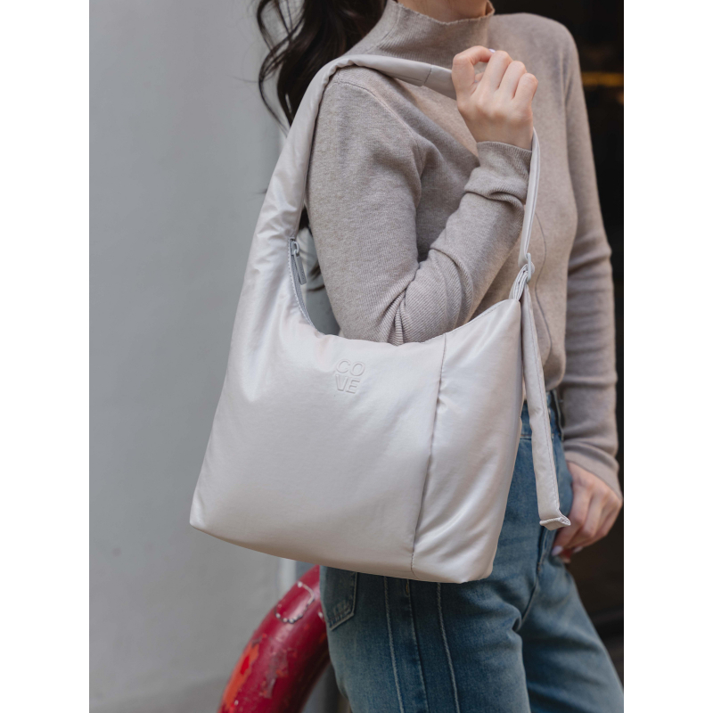 COVE AllDay Hobo Bag : Clay Edition กระเป๋าสะพาย กระเป๋าใส่ไอแพด / IPad 11 นิ้ว กระเป๋าใบเล็ก ทรง Hobo ผ้าไนล่อน