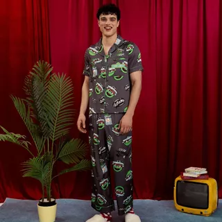 Muslin Pajamas Sesame Collection [Cozy Oscar] ชุดนอนใส่เที่ยว ลาย Oscar