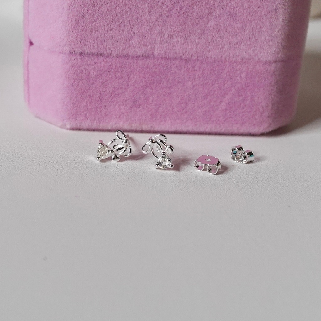 Earringsody: sody027 ต่างหูแบบเสียบเงินแท้999 พร้อมแป้นต่างหูเงินแท้999 ต่างหูโบว์ติดเพชรczทรงเชอร์ร