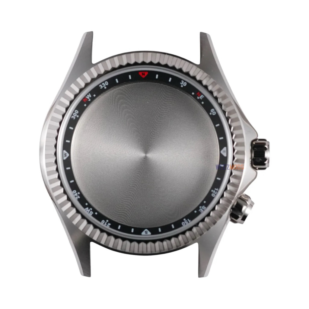 SKX007 Alpinist 'Fluted' Black: Brushed Silver Case