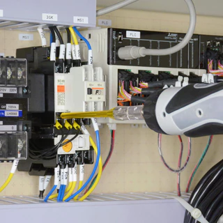 ดอกสว่าน ANEX (ANEX) แบบปลายเดียว หุ้มฉนวน ใช้ได้กับไฟ 1000V สำหรับงานไฟฟ้า: +2x100 AZM-2100 +2x150 AZM-2150