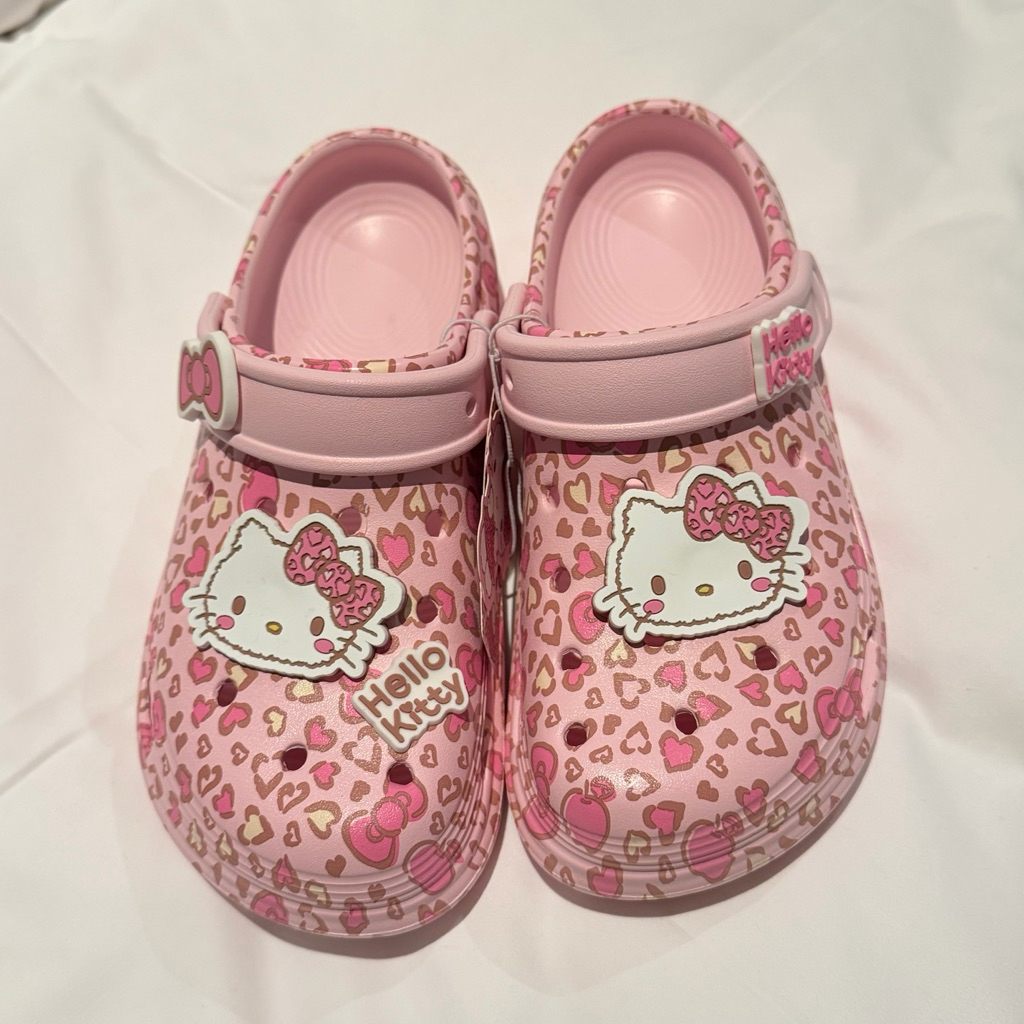 ✅ พร้อมส่ง ✅- รองเท้า Hello kitty x Miniso หิ้วจากเซี่ยงไฮ้ ใส่สบาย น้ำหนักเบา