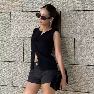 BCVS01 เสื้อแขนกุด Iconic Basics that everyone needs.