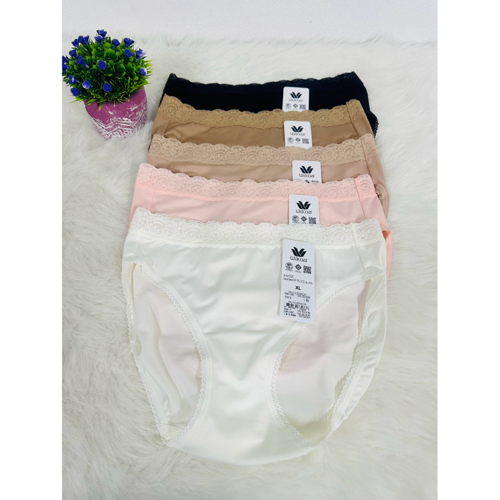 Wacoal Bikini Panty กางเกงในใส่สบายวาโก้ รูปแบบบิกินี่ ลายลูกไม้ รุ่น WU1C35/WU1F35 ราคาป้ายตัวละ 140 บาทเหลือตัวละ 89 บ