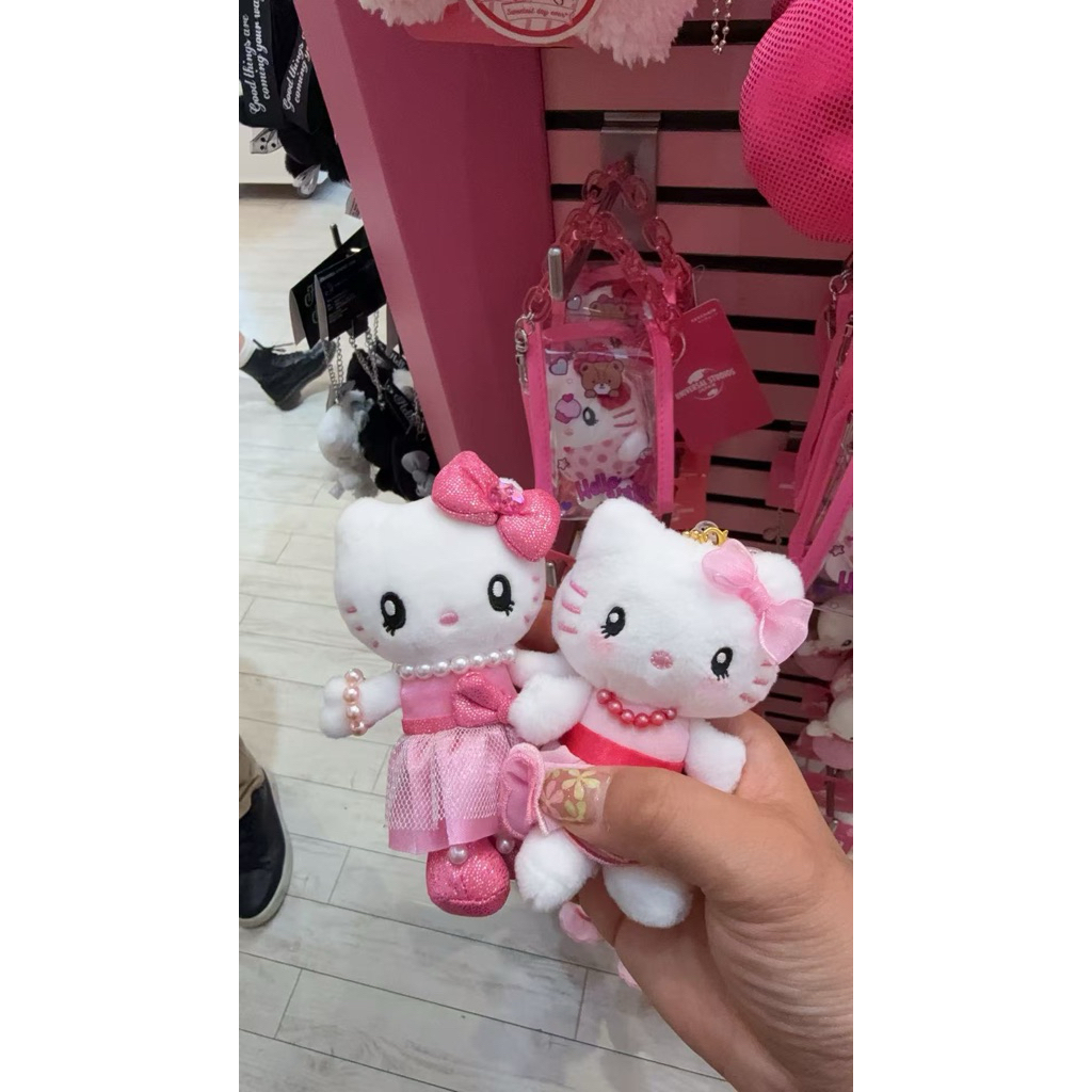 พร้อมส่ง พวงกุญแจคิตตี้จาก USJ Osaka ของแท้💯