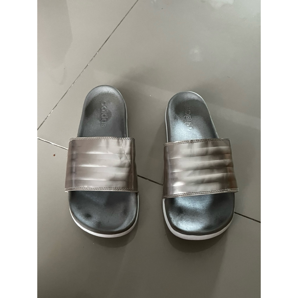 รองเท้าแตะ adidas Adilette Comfort Slides size US 8 UK 7 FR 40ครึ่ง JP 255 CHN 250 เหมาะกับเท้า 25-2