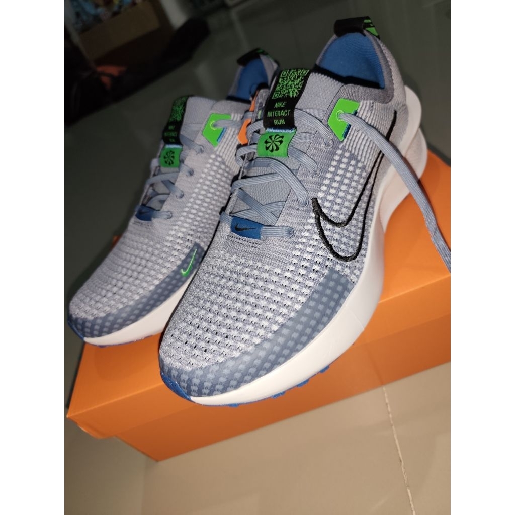 รองเท้า interact run 11 us 45 eur 29 cm มือ1