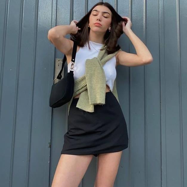 MNG ขอป้ายยาแรงงง "Everyday look แบบสับ😍 FITTED MINISKIRT MANGO   กระโปรงมินิสเกิร์ตทรงเข้ารูป