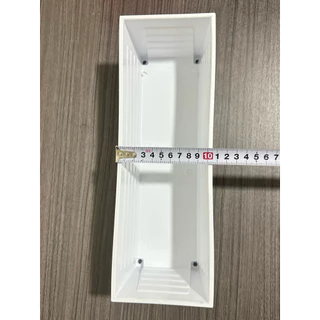 กระถางรางจิ๋ว มีรูระบายน้ำ ทรงสี่เหลี่ยมผืนผ้า ยาว 31.5 cm. สูง 10 cm. กว้าง 10 cm.{สั่ง2ชิ้นเพื่อป้องกันกระถางแตก}