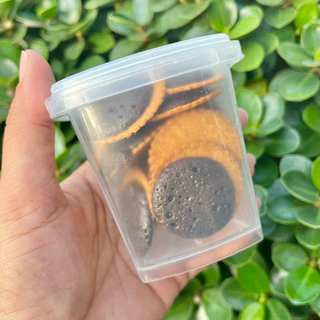 บราวนี่แครกเกอร์ บราวนี่กรอบกับแครกเกอร์แผ่นบาง บราวนี่บิสกิต brownie cracker แครกเกอร์รสช็อกโกแลต