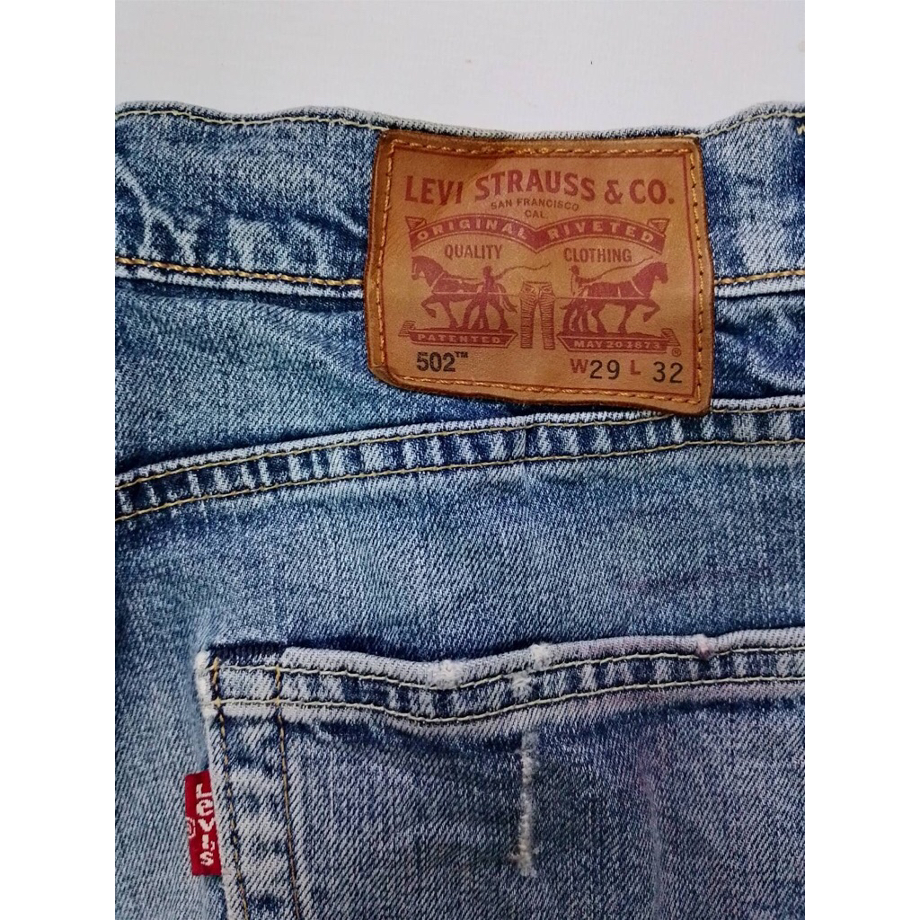 Levi's 502 ริมแดง มือสอง
