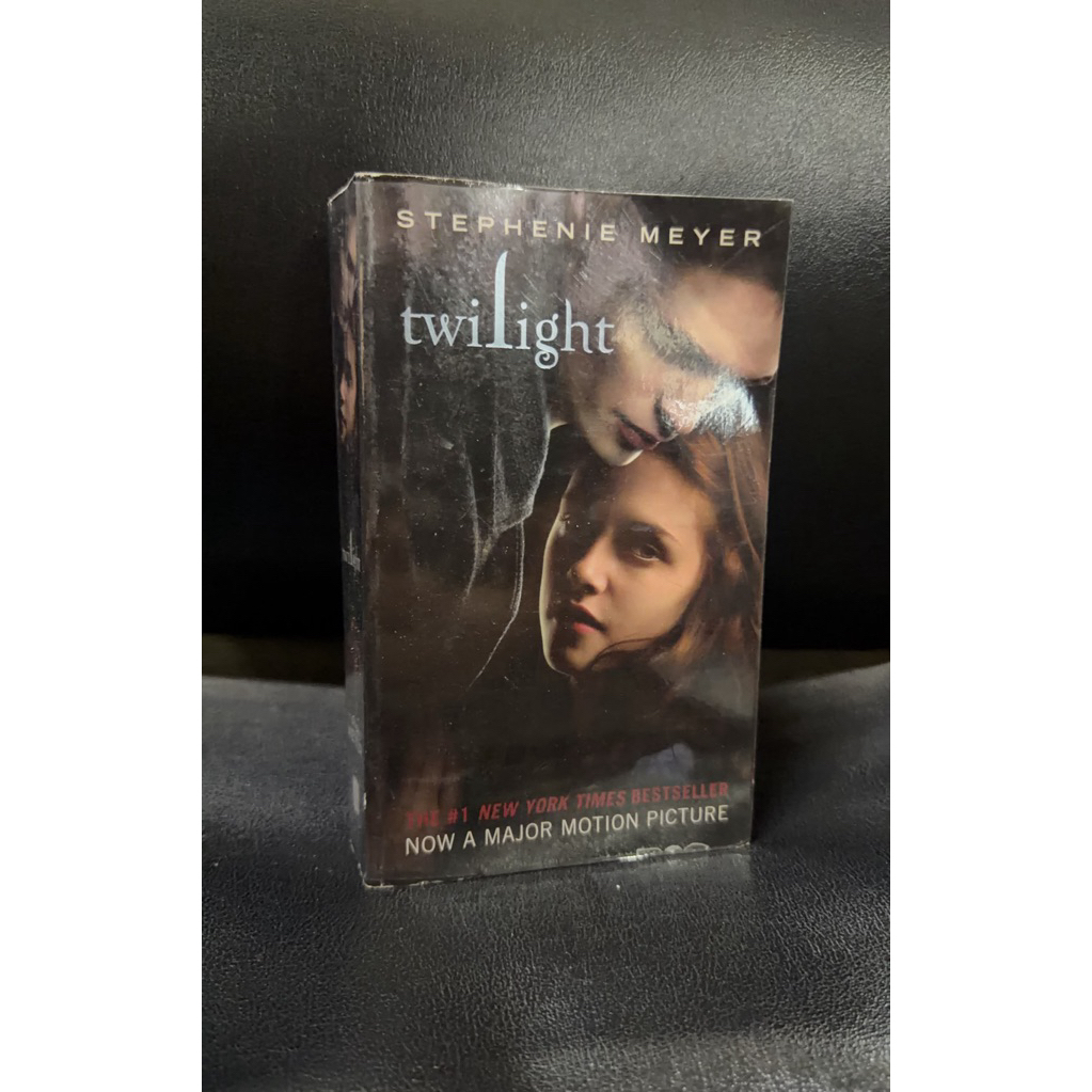 (พร้อมส่ง) หนังสือภาษาอังกฤษ twilight #1 NEW YORK TIMES BESTSELLER (T2)