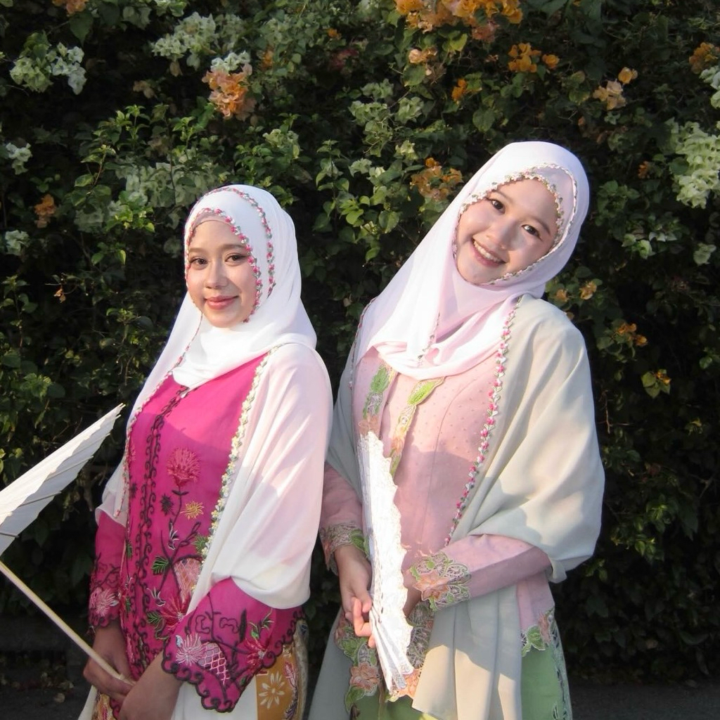 Kerudung Hijab ฮิญาบปักลูกไม้ *ระบุสีผ้าคลุมในหมายเหตุ ดูสีเพิ่มเติมในรายละเอียดนะคะ
