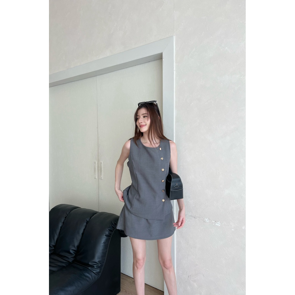 ชุดเซ็ทเสื้อแขนกุดกระดุมหน้า C0014