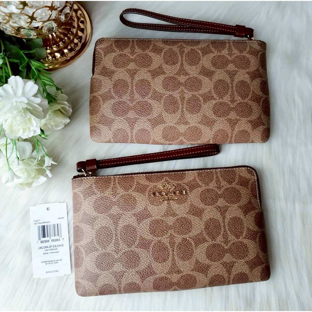 COACH CZ277 Large Corner Zip Wristlet In