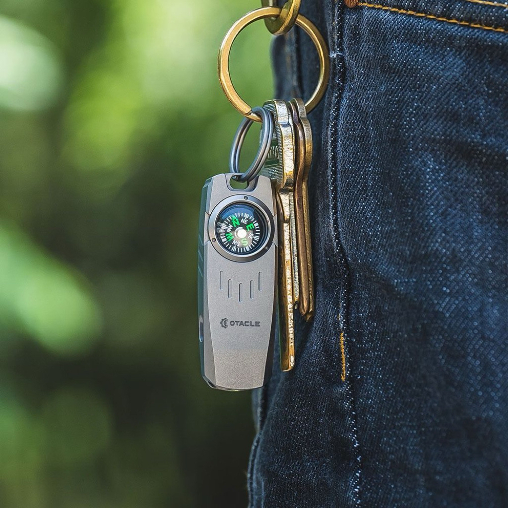 Olight OKNIFE Owhistle 2 Titanium EDC นกหวีดพร้อมเข็มทิศในตัว พวงกุญแจอเนกประสงค์ ของแท้ ใหม่ ✅ ราคา ถูกที่สุด ดีลบีเคเค แกลเลอรีภาพที่ 8