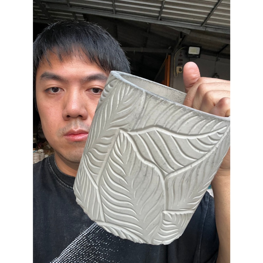 กระถางปูนเปลือยขนาด14x14cm ลาย002 ออกใบกำกับภาษีได้ รหัสkornz42726