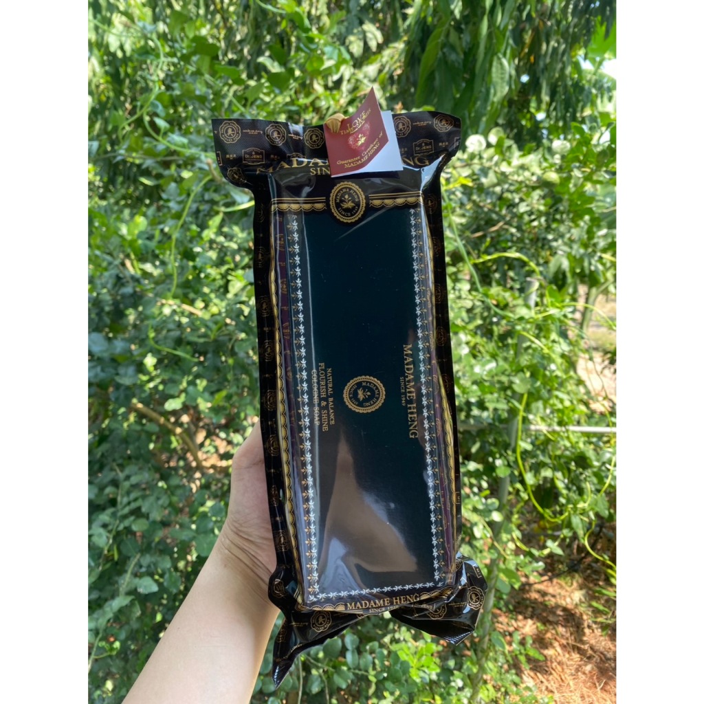 สบู่มาดามเฮง Flourish & Shine (ก้อนดำ) (150กรัมx3ก้อน)