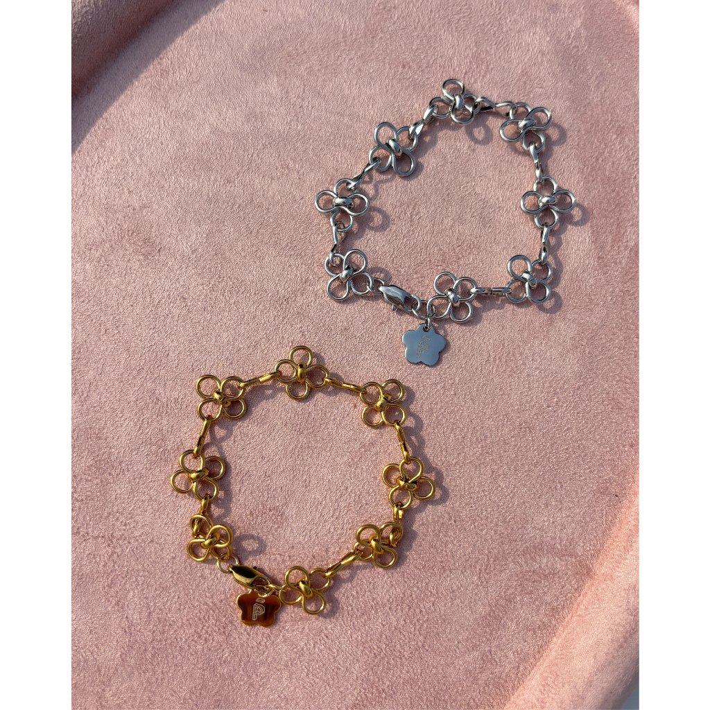 play.palette - Peony lace bracelet