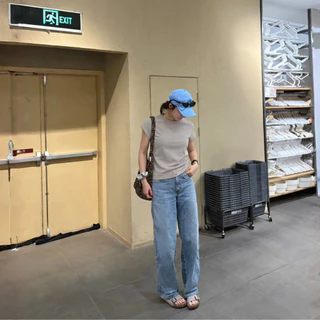 เสื้อยืดผู้หญิง เสื้อยืดแขนสั้น เสื้อยืดคอกลม ผ้านิ่ม เก็บทรงสวย พรางหุ่นสวย ส่งด่วน จากไทย