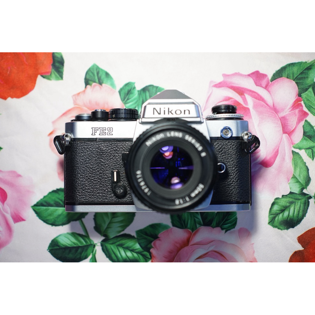 Nikon FE2 + 50mm 1.8 Series E